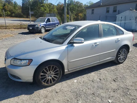 2011 Volvo S40