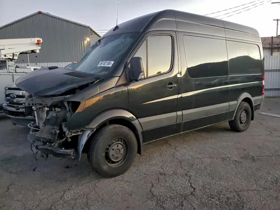 2017 Mercedes-Benz Sprinter Crew Vans 2500