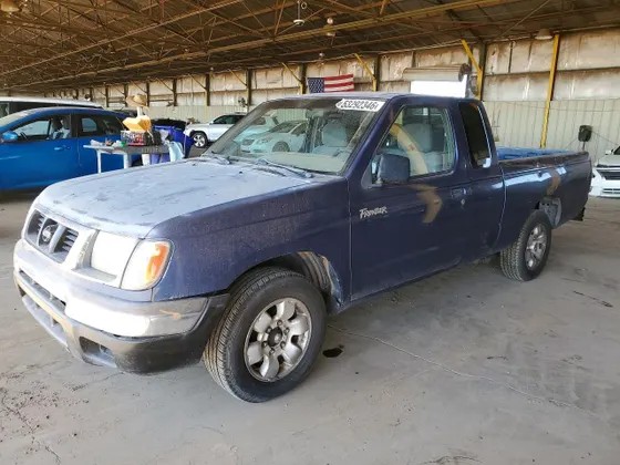 2000 Nissan Frontier 2WD XE