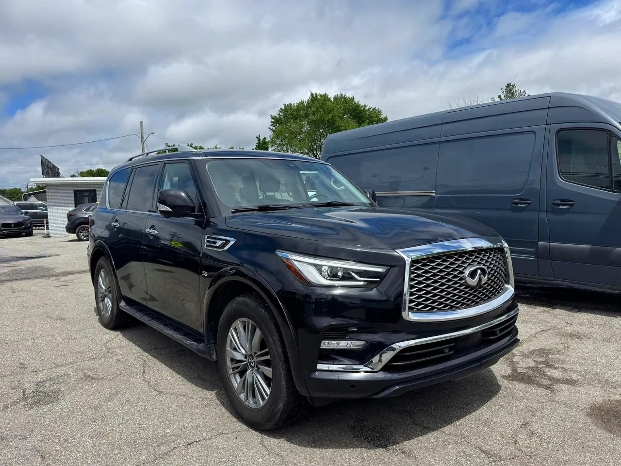 2020 INFINITI QX80 LUXE