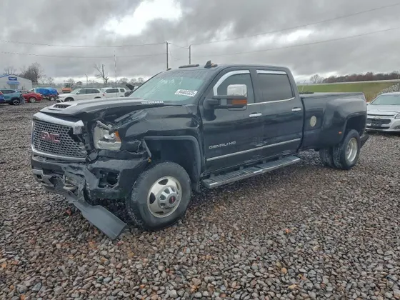 2017 GMC Sierra 3500HD Denali