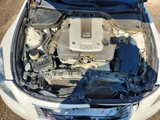 2015 INFINITI Q60 Convertible