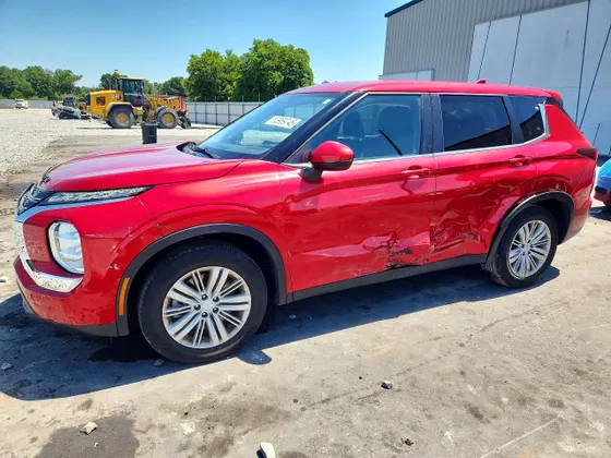 2024 Mitsubishi Outlander ES