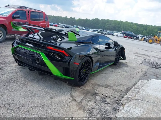2023 Lamborghini Huracan STO COUPE