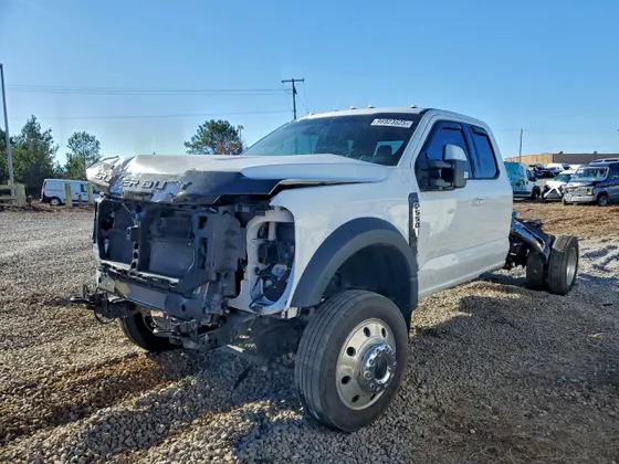 2023 Ford F-550 SUPER DUTY