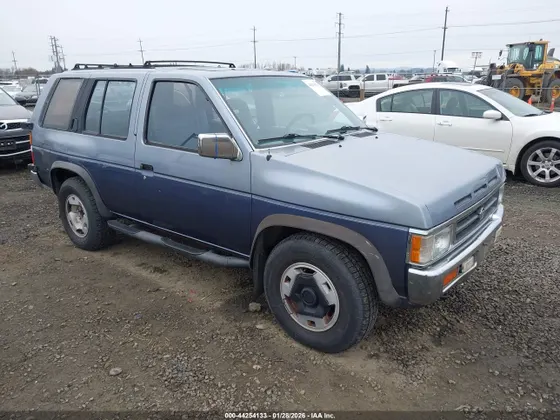 1993 Nissan Pathfinder SE