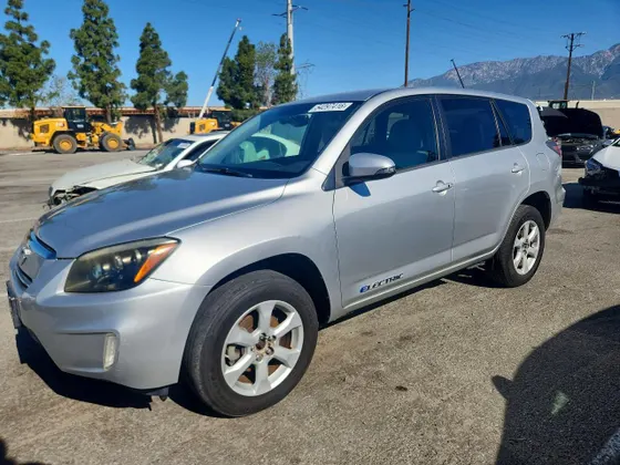 2012 Toyota RAV4 EV