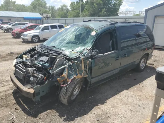 1999 Dodge Caravan SE