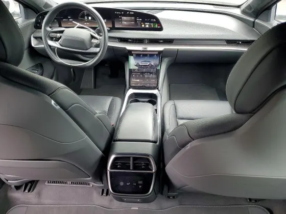 2024 Lucid Air Pure