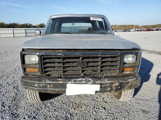 1986 Ford Bronco 4WD Custom