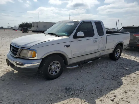 1999 Ford F-250 Work Series F250