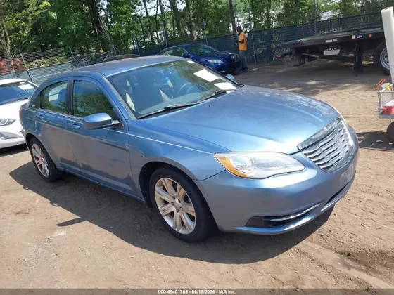 2011 Chrysler 200 Touring