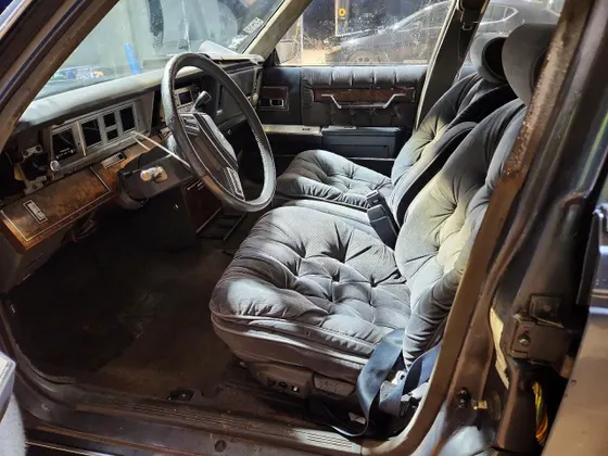 1986 Chrysler New Yorker