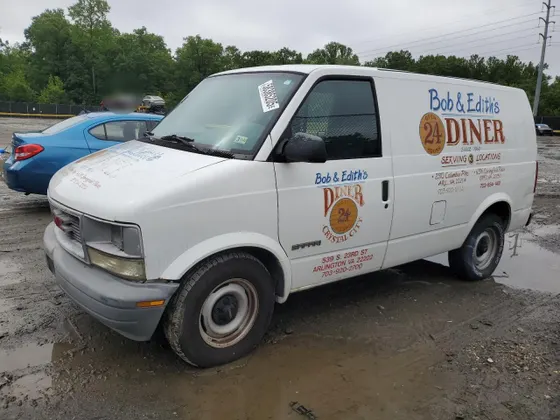 2000 GMC Safari Cargo Van XT
