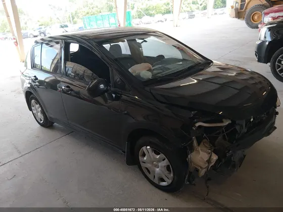 2011 Nissan Versa 1.8 S