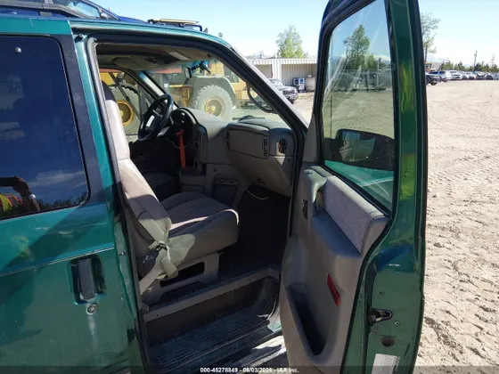 1999 GMC Safari Passenger SL
