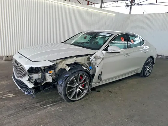2025 Genesis G70 2.5T