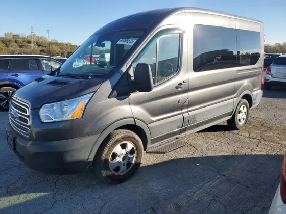 2019 Ford Transit Wagon XLT