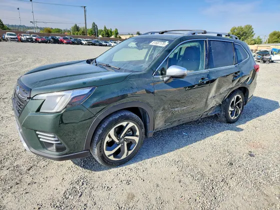 2023 Subaru Forester Touring