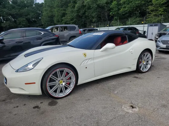2010 Ferrari California