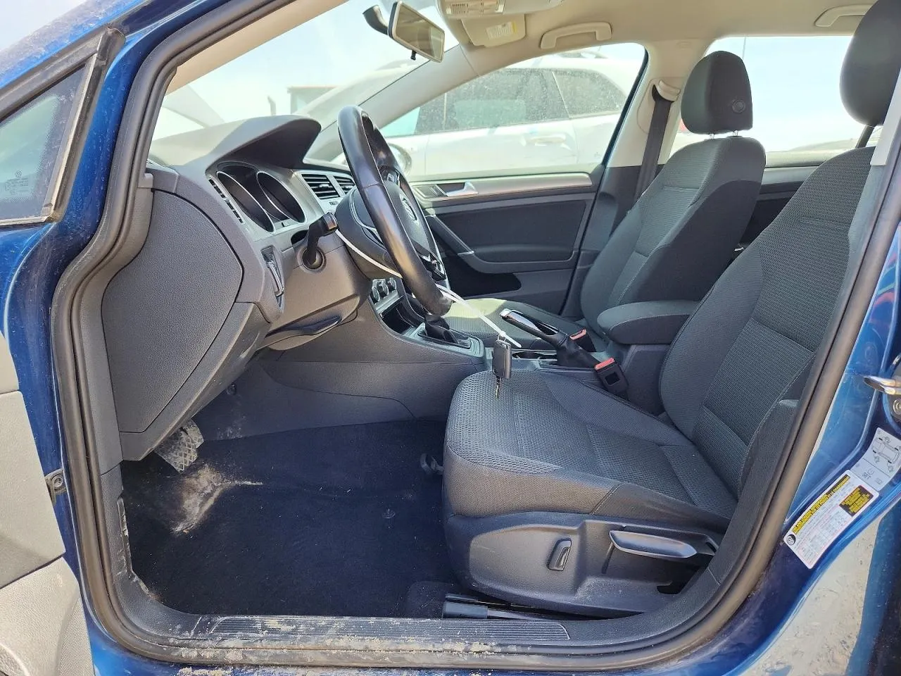 2017 Volkswagen Golf SportWagen S