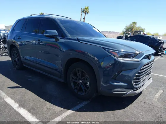 2025 Toyota Grand Highlander XLE