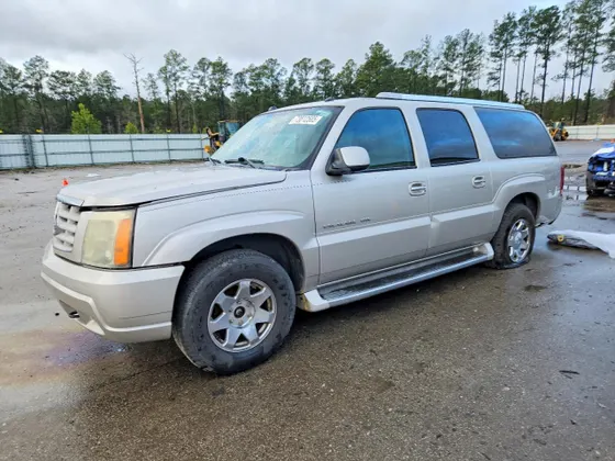 2004 Cadillac Escalade ESV Platinum Edition