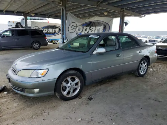 2000 Lexus ES 300 ES