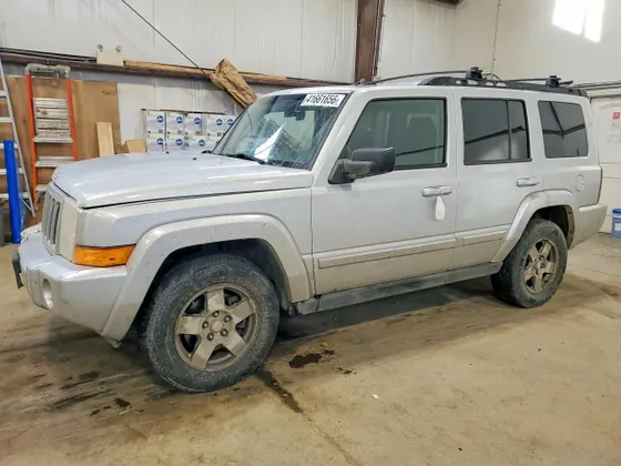 2010 Jeep Commander Sport
