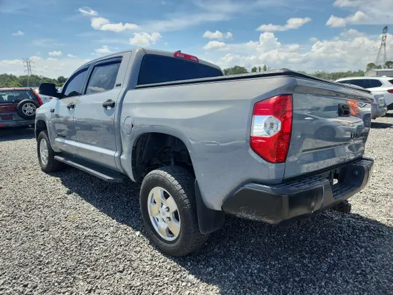 2021 Toyota Tundra 2WD SR5