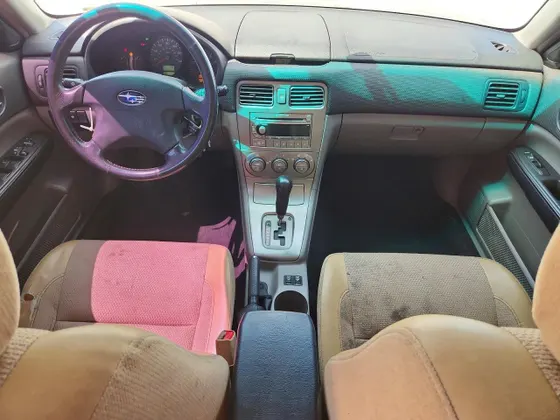 2004 Subaru Forester (Natl) XT