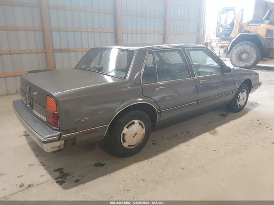 1988 Oldsmobile Delta 88 ROYALE
