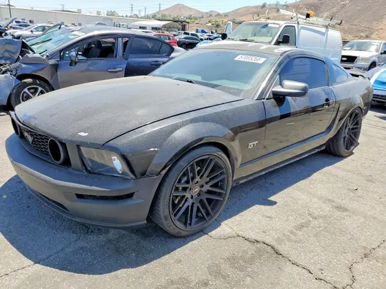 2007 Ford Mustang GT Deluxe