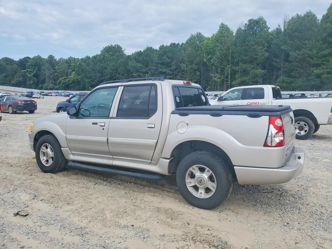 2004 Ford Explorer Sport Trac XLS