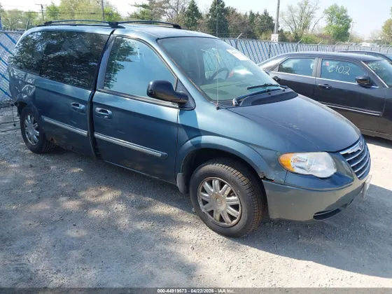 2007 Chrysler Town & Country LWB Touring