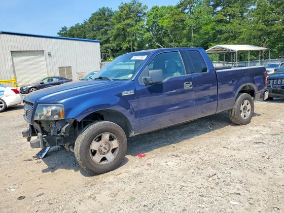 2004 Ford F-150 STX