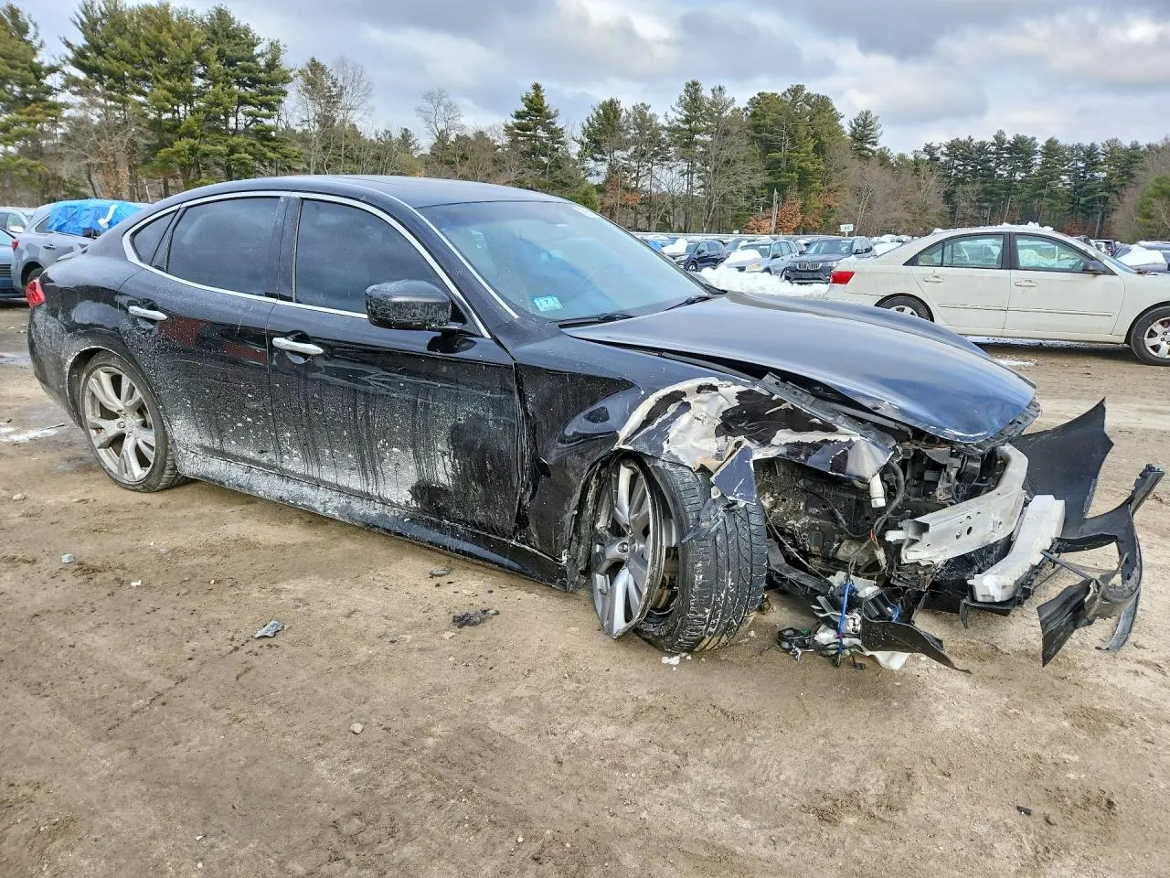2013 INFINITI M56