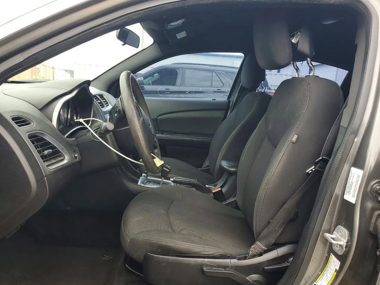2013 Dodge Avenger SE