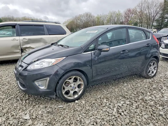 2011 Ford Fiesta SES
