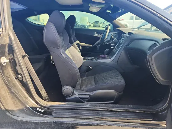 2012 Hyundai Genesis Coupe 2.0T