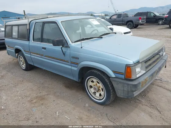 1987 Mazda B2200 Pickup 2WD CAB PLUS