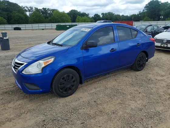 2015 Nissan Versa S