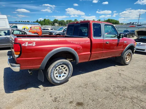 1999 Mazda B-Series 4WD Truck SE