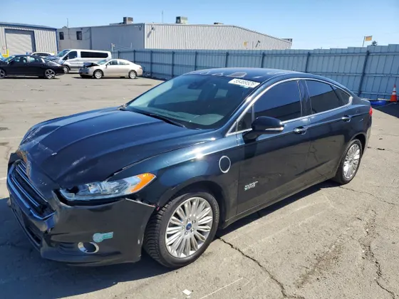 2014 Ford Fusion Energi SE Luxury