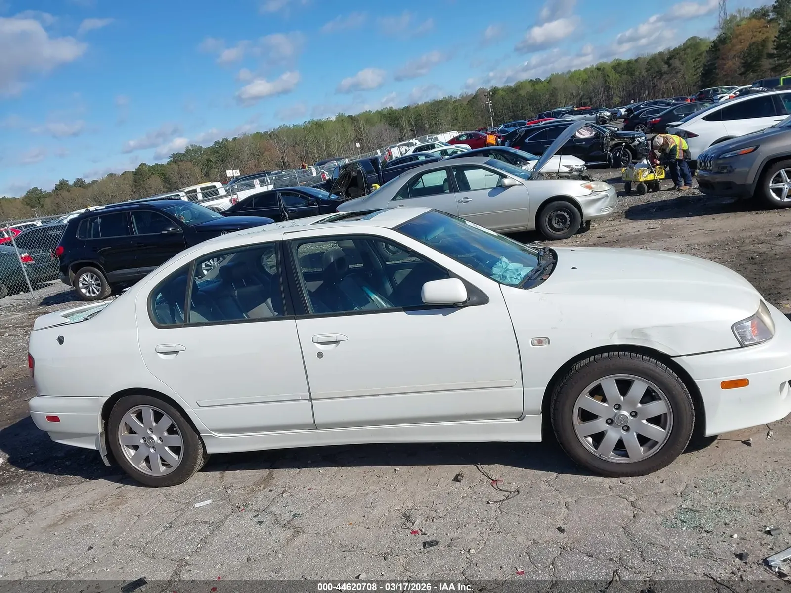 2002 INFINITI G20 Luxury