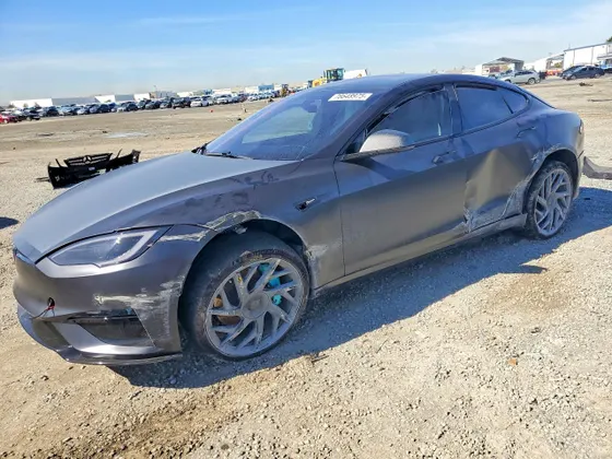 2026 Tesla Model S Plaid