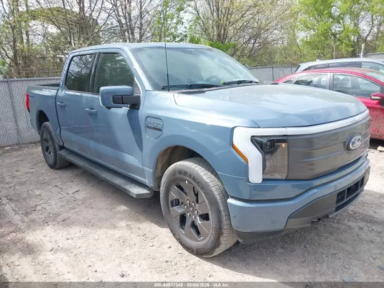2023 Ford F-150 Lightning LARIAT