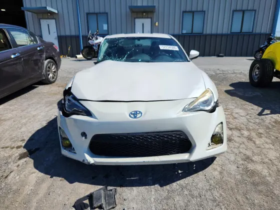 2013 Scion FR-S