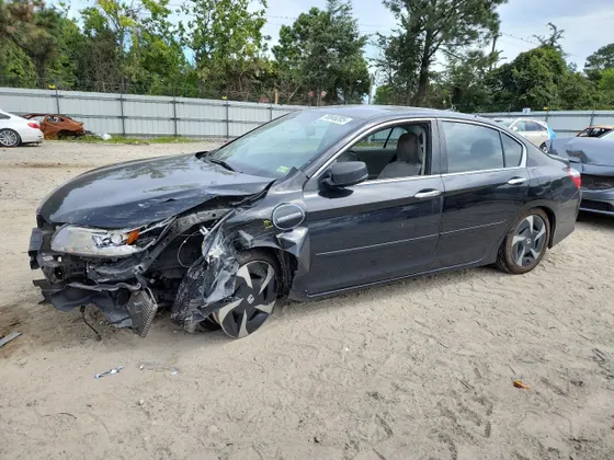 2014 Honda Accord Plug-in Hybrid PLUG-IN HYBRID