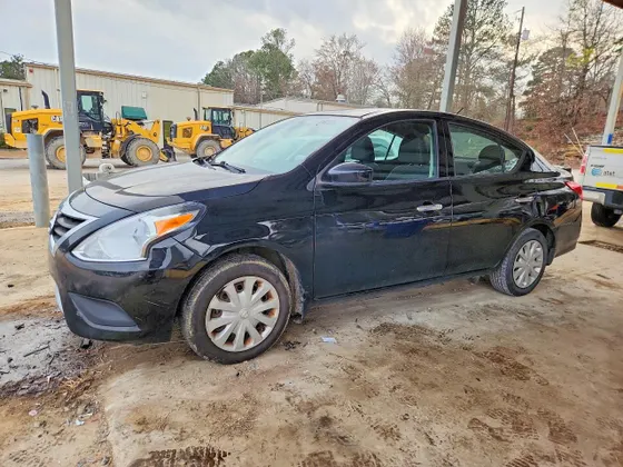 2016 Nissan Versa S